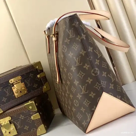 WIS LOUIS VUITTON Mezzo 0430